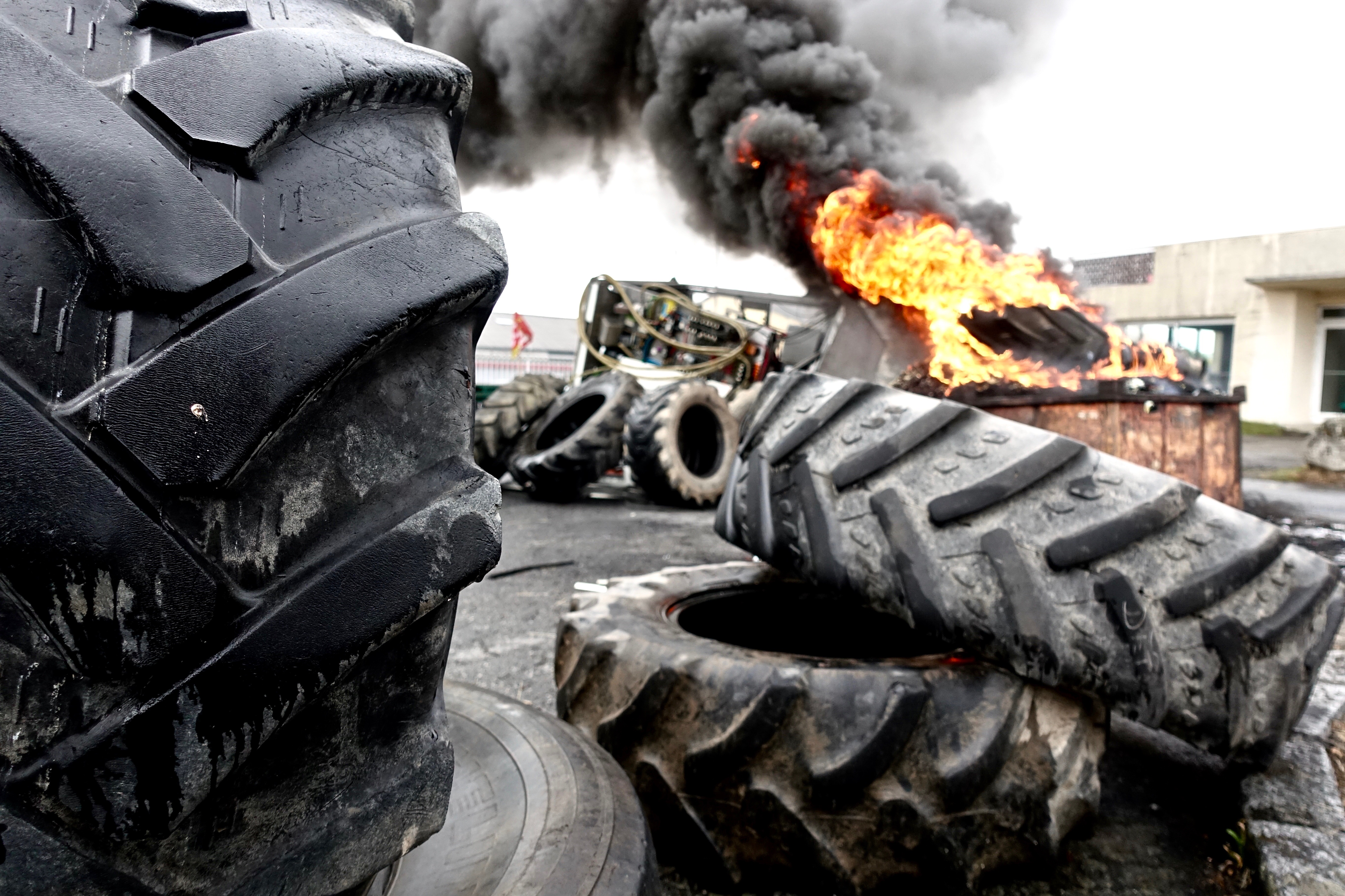 ON VA TOUT PÉTER image